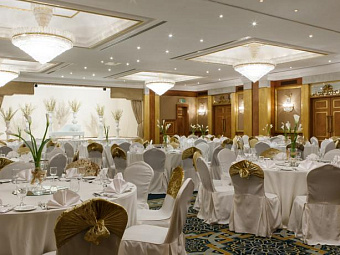 CORNICHE HOTEL SHARJAH 5* (ex. Hilton)