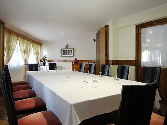 Отель BERJAYA BEAU VALLON BAY RESORT 4*