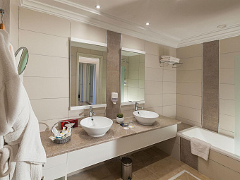 SENSIMAR PALM BEACH PALACE 5* (ех MAGIC PALM BEACH PALACE SENSIMAR)