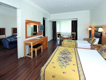 Отель LA MER HOTEL 5*