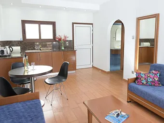  Отель LOUTSIANA HOTEL APTS, Кипр, Айя-Напа.
