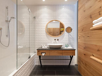 Отель AQUA DOME HOTEL 4*