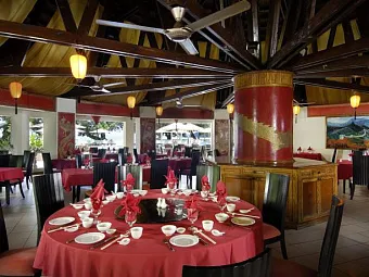 Отель BERJAYA BEAU VALLON BAY RESORT 4*