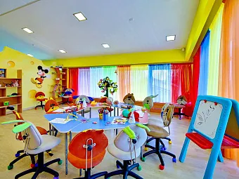 LES Art Resort 4*