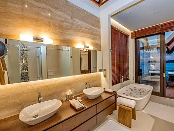 HERITANCE AARAH 5*