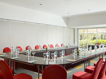 Отель IBIS STYLES BALI BENOA 3*
