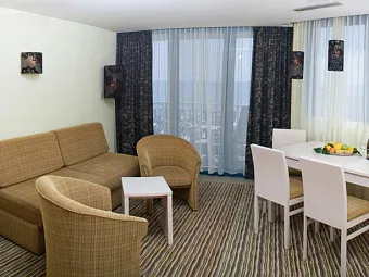 Отель SLAVUNA 3*