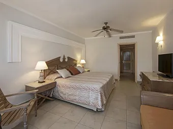 Отель IBEROSTAR ROSE HALL BEACH 5*