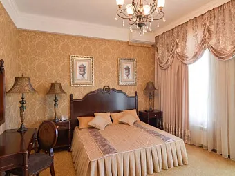 Отель GREEN HOUSE 4*