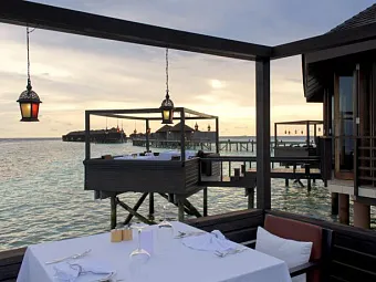 Отель LILY BEACH RESORT & SPA 5*