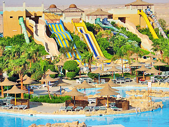  TITANIC BEACH SPA & AQUA PARK 5*. 