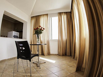  RESIDENCE INTOURISTE 3*