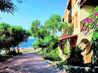 Отель GREEN BEACH RESORT 5*