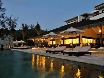 Отель THE SHORE AT KATATHANI 5*