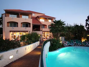 Отель APARTHOTEL PESTANA VILLAGE GARDEN RESORT 4*