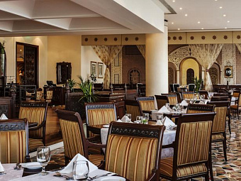 CORNICHE HOTEL SHARJAH 5* (ex. Hilton)