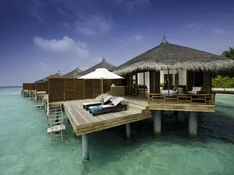 Отель VILAMENDHOO ISLAND RESORT 4*