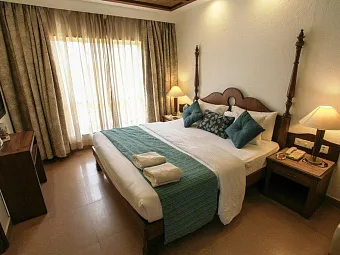 Отель ADAMO THE BELLUS 4*