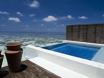 Отель LILY BEACH RESORT & SPA 5*