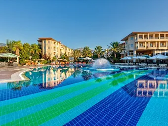 Отель QUEEN'S PARK LE JARDIN 5*