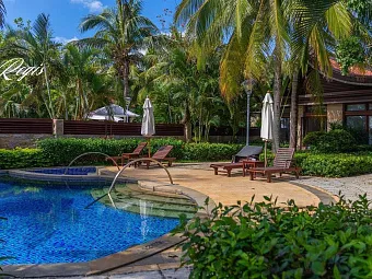 ST.REGIS SANYA YALONG BAY 5*