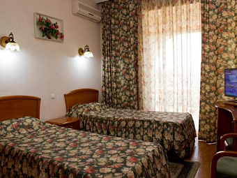 Отель ЧЕБОТАРЕВ 4*