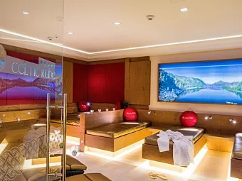 Отель OESTERREICHISCHER HOF HOTEL 4*