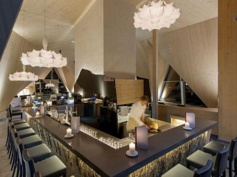 Отель AQUA DOME HOTEL 4*