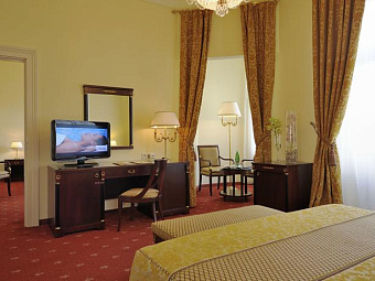   SAVOY WESTEND HOTEL 5*