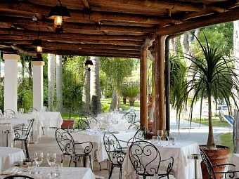 Отель ALBERGO LA REGINELLA RESORT & SPA 4*