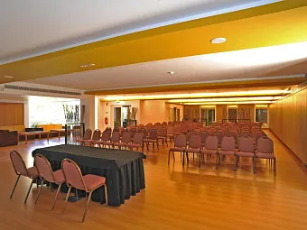 FOUR VIEWS OASIS 4*