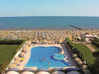 Отель CAMBRIDGE 4*