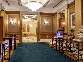 CORNICHE HOTEL SHARJAH 5* (ex. Hilton)