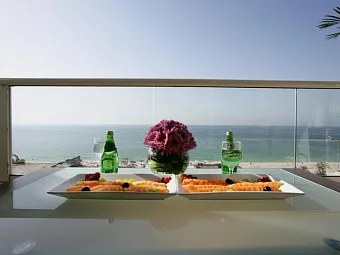  Отель RAMADA BEACH HOTEL AJMAN 4*