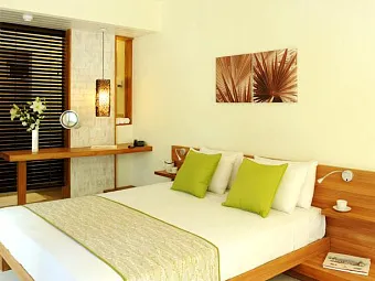 Отель EMERAUDE BEACH ATTITUDE 3*