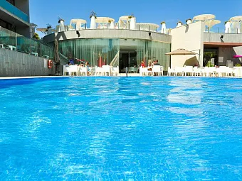 Отель FOUR ELEMENTS SUITES APARTHOTEL 4*