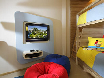 Отель HOLIDAY INN RESORT PHUKET MAI KHAO BEACH 4*