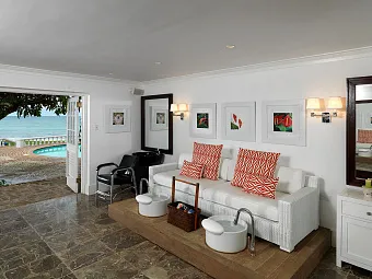 Отель ROUND HILL HOTEL AND VILLAS 5*