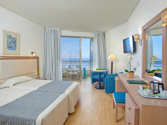  GOLDEN COAST HOTEL 4*