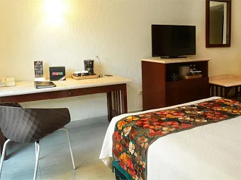 Отель ADHARA HACIENDA CANCUN 3*