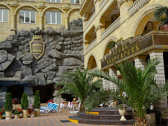 Отель ЧЕБОТАРЕВ 4*