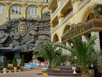 Отель ЧЕБОТАРЕВ 4*