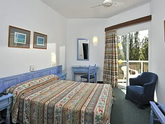 Стандартный номер отеля GLOBALES PLAYA SANTA PONSA 3*