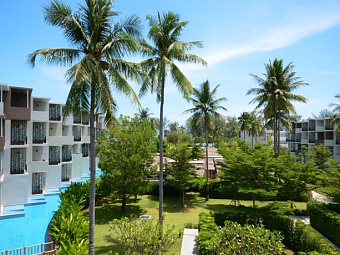 Отель HOLIDAY INN RESORT PHUKET MAI KHAO BEACH 4*