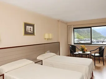 KYRIAD ANDORRA COMTES HOTEL 3*