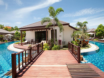Отель PINNACLE GRAND JOMTIEN PATTAYA 4*
