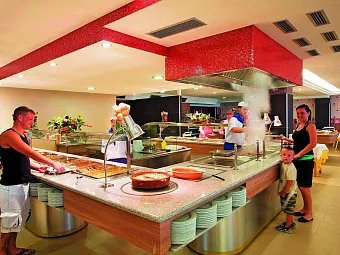 отель GOLDEN DONAIRE BEACH 3*