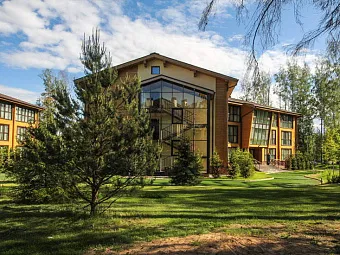 LES Art Resort 4*