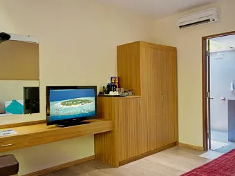 Отель ERIYADU ISLAND RESORT 4*