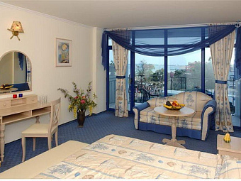 Отель CHAIKA RESORT 4*